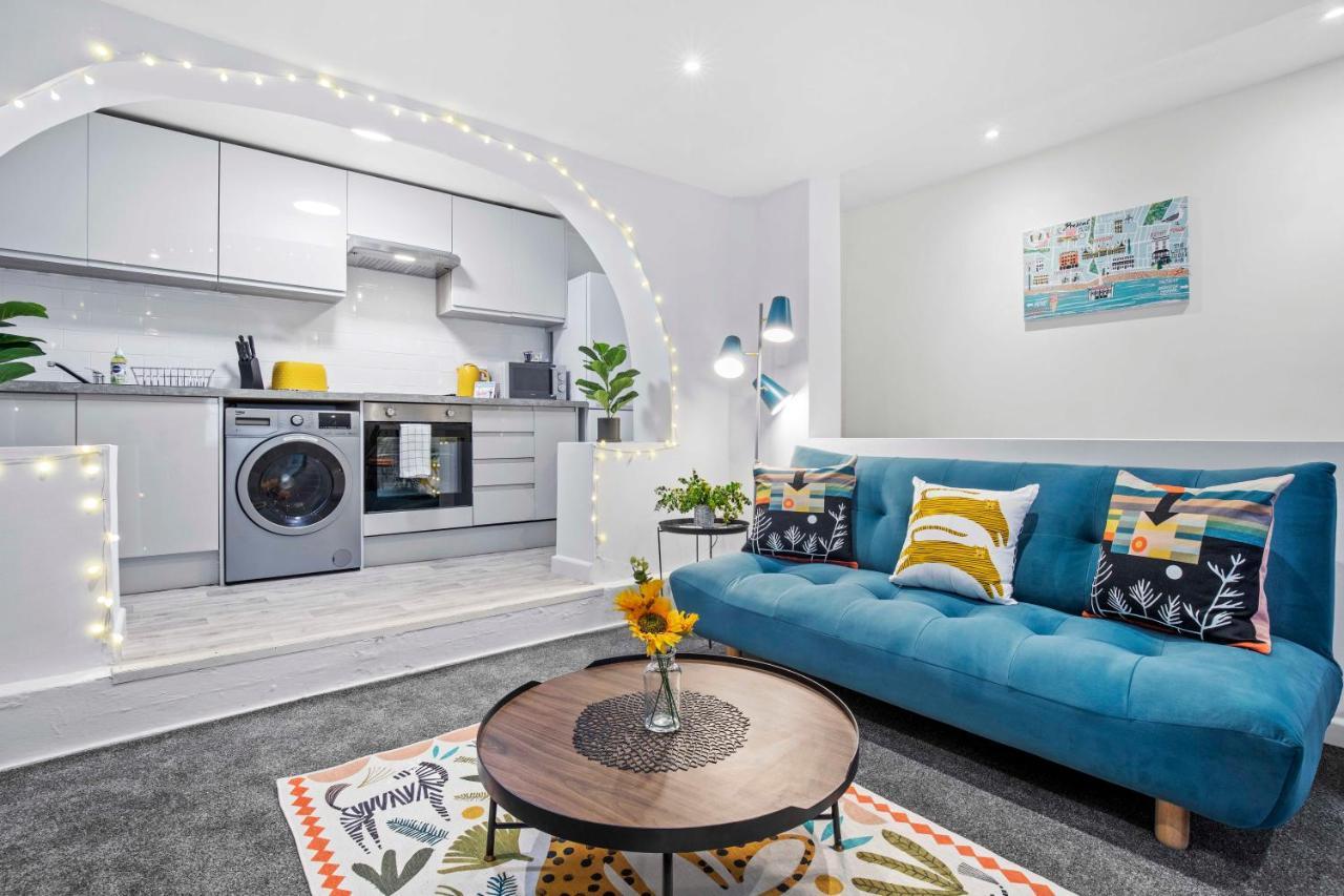 Queens Apartment - By My Getaways - Free Parking For One Car Brighton Exterior foto